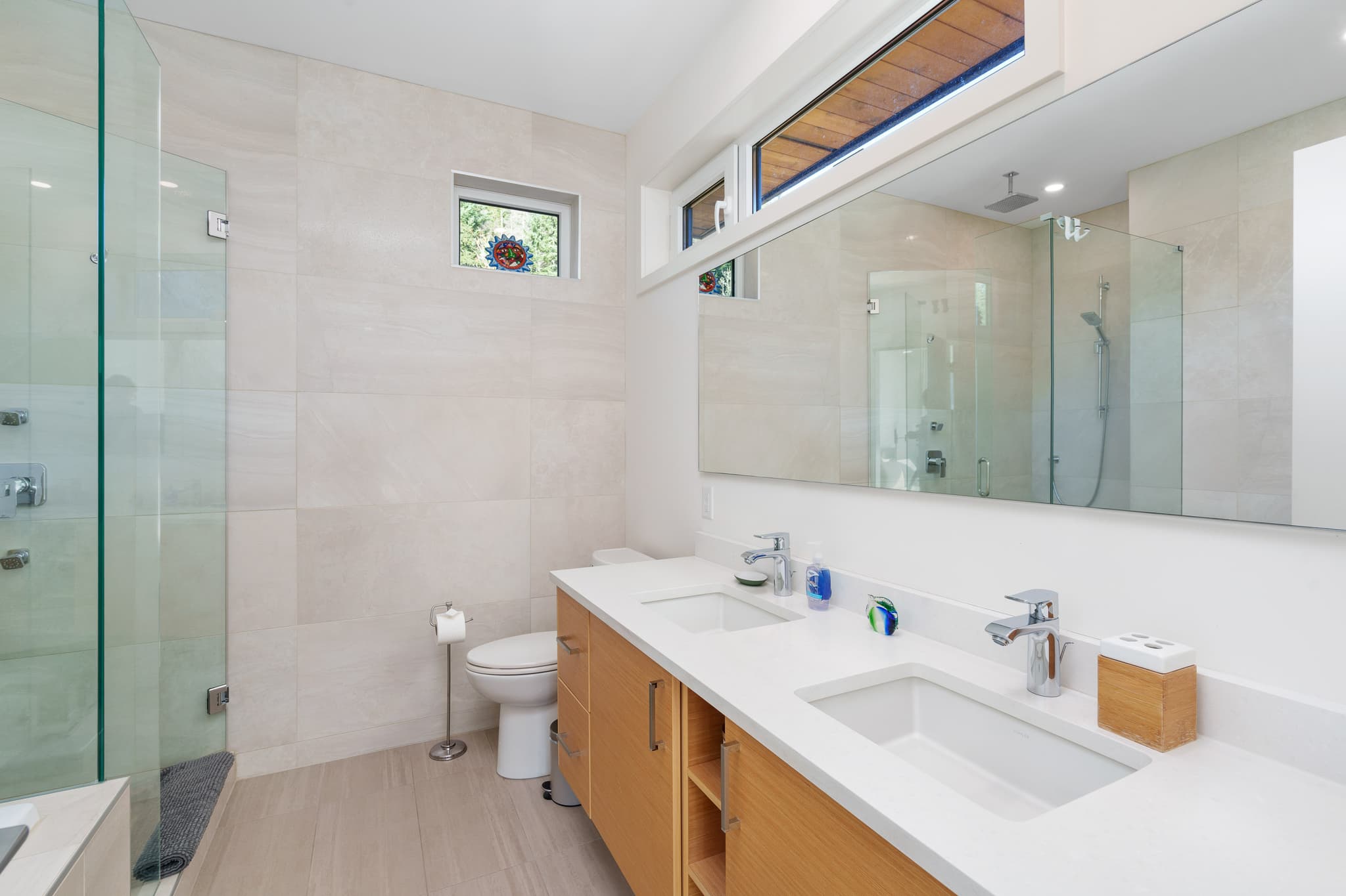 Squamish Retreat interior 33