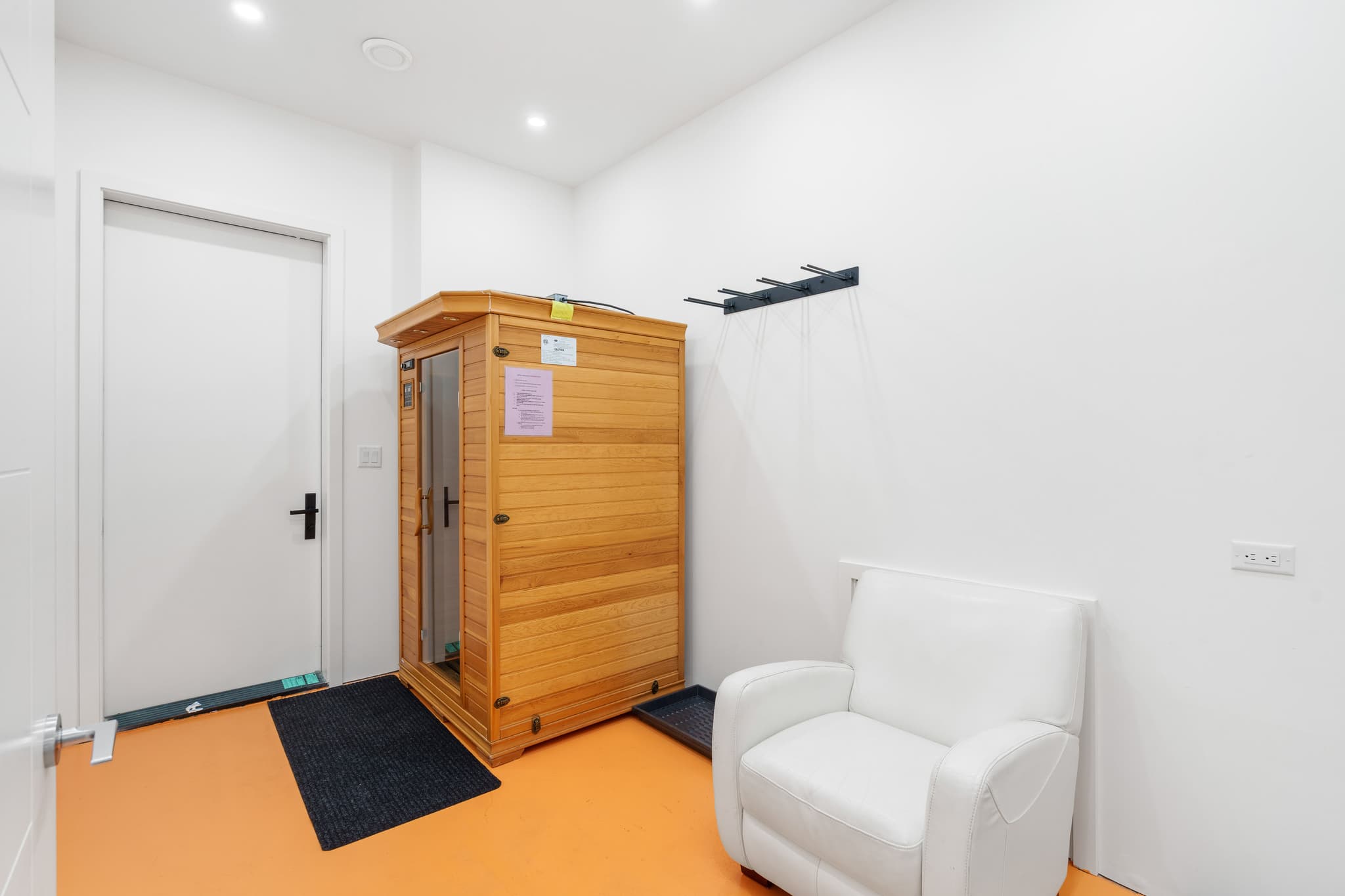 Squamish Retreat interior 54