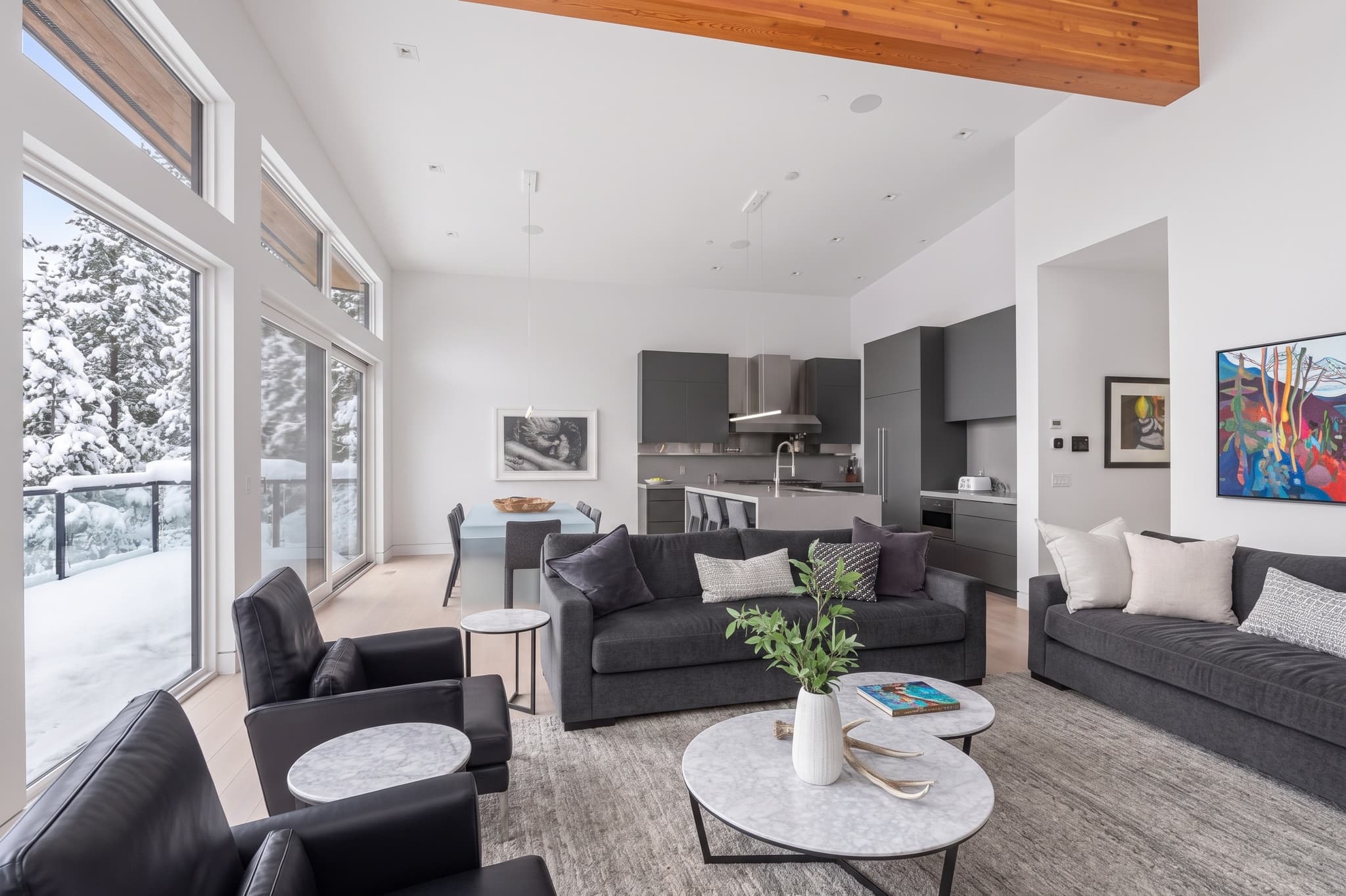 TimberVue dining room and main living area