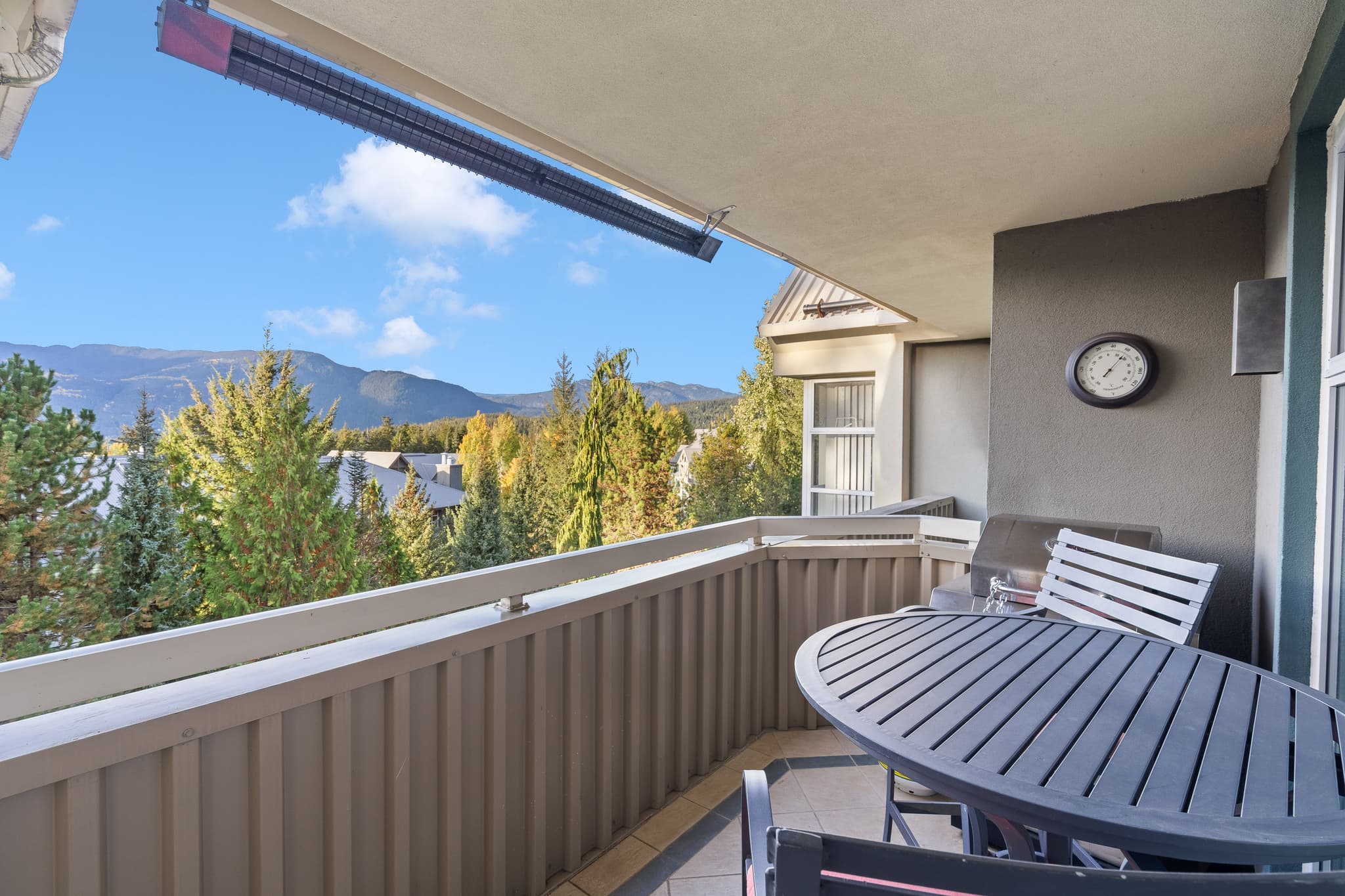 Woodrun Lodge ski-in ski-out penthouse 10