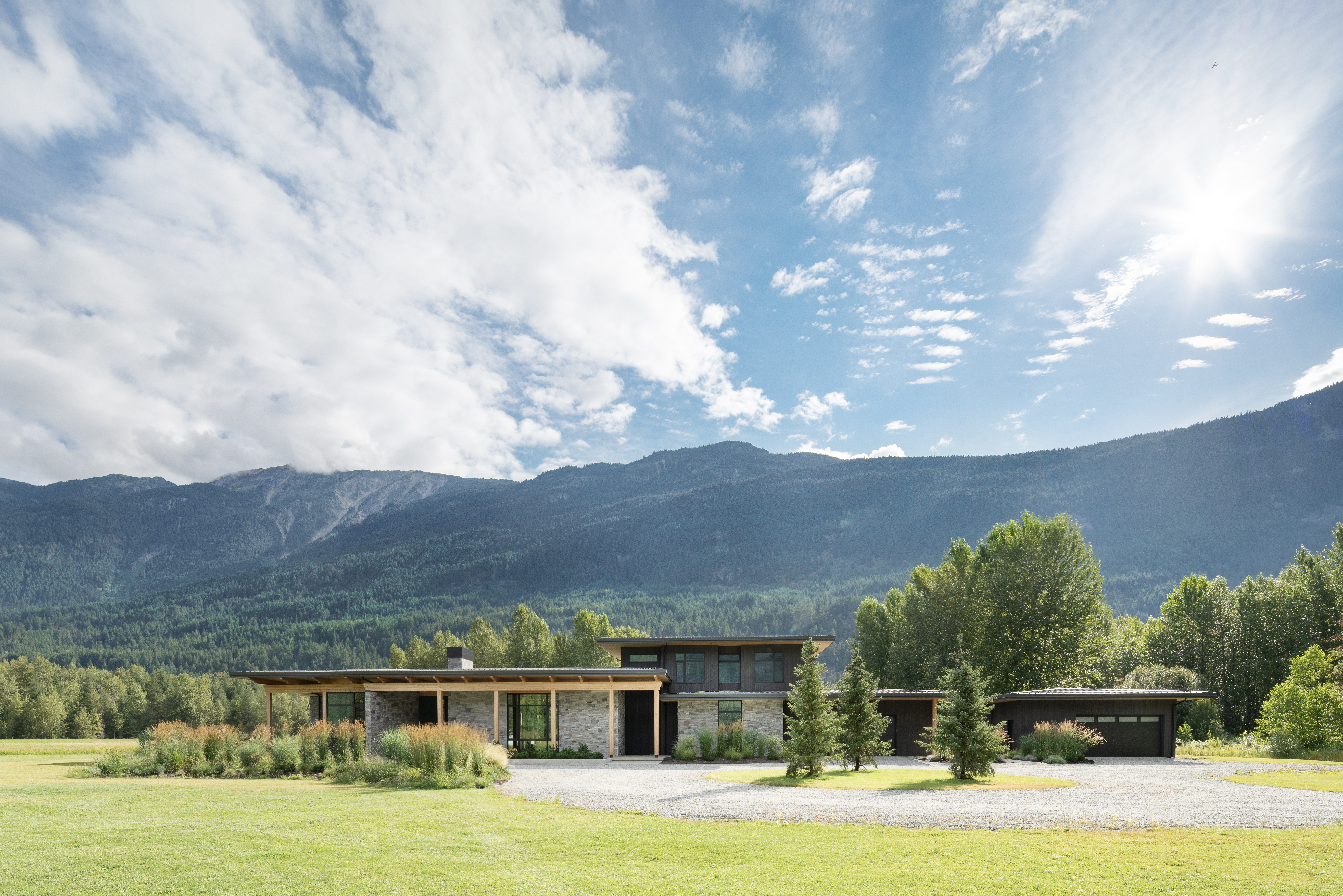 Pemberton Escape | 50 Acres | Wellness & Heli Retreat